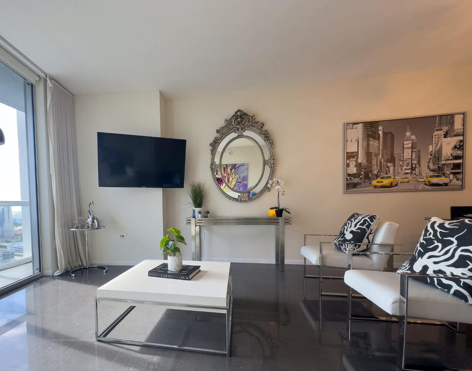Mvr Panoramic Views & King Comfort *